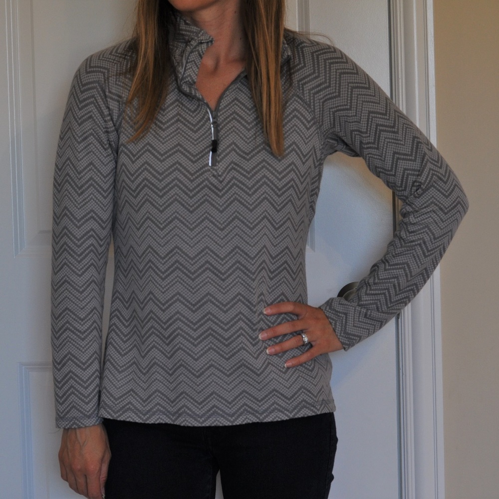 Eddie Bauer gray pullover
